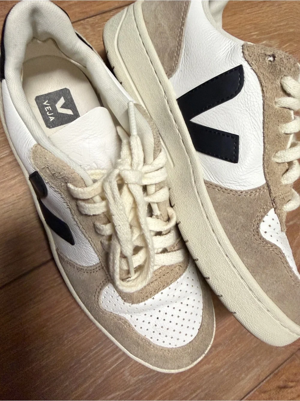 Veja low top